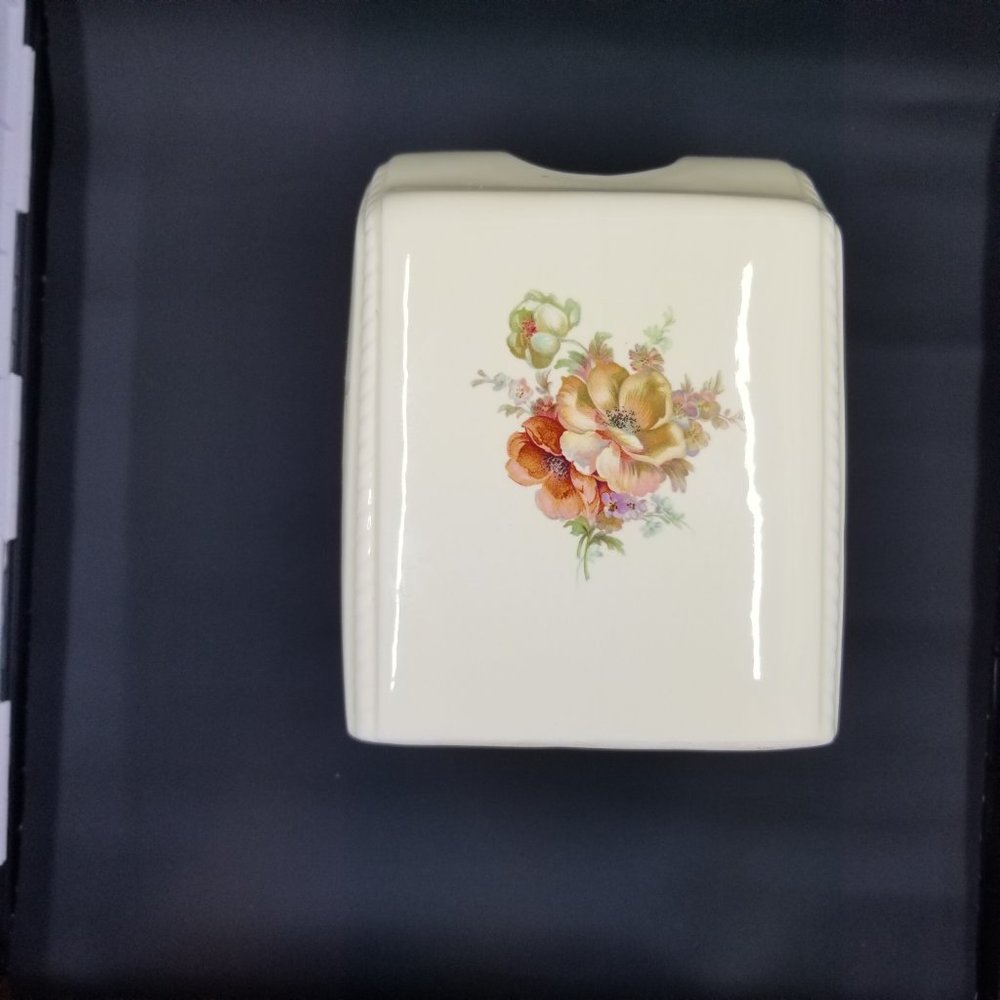 VB Athena California Boutique Tissue Box Cover - Picture 3 of 13